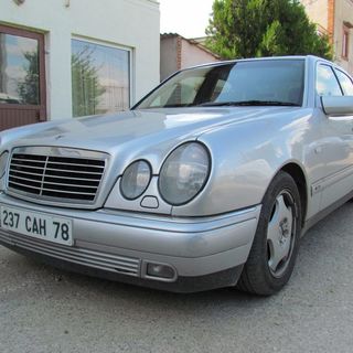 Mercedes E Klass e290 Avantgarde, an 1998, 2.9 CDI