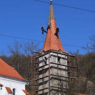 Reparații acoperișuri cu alpiniști Cluj-Napoca