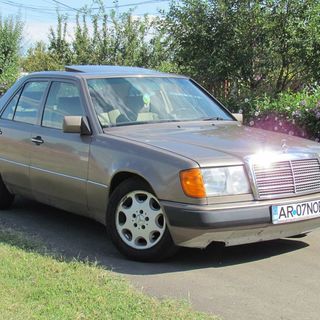  Mercedes W124, an 1991, 2.0 Diesel